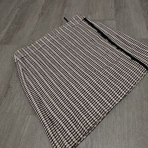 🌿J. CREW Black and Cream‎ Mini Skirt